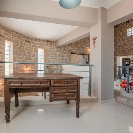 Arios Lux Villa